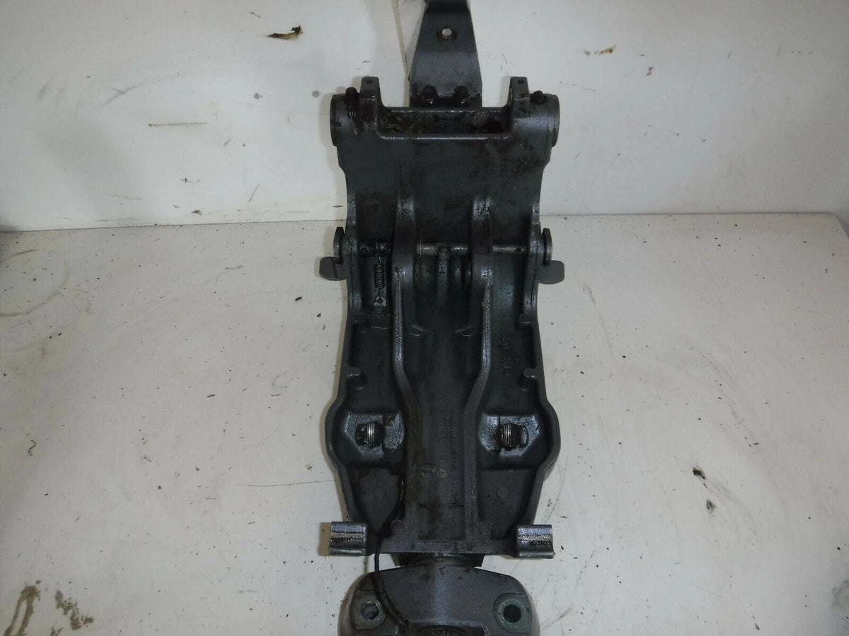 Swivel Bracket & Steering Bracket for Yamaha (688-43311-14-EJ, 663-42510-12-EJ)