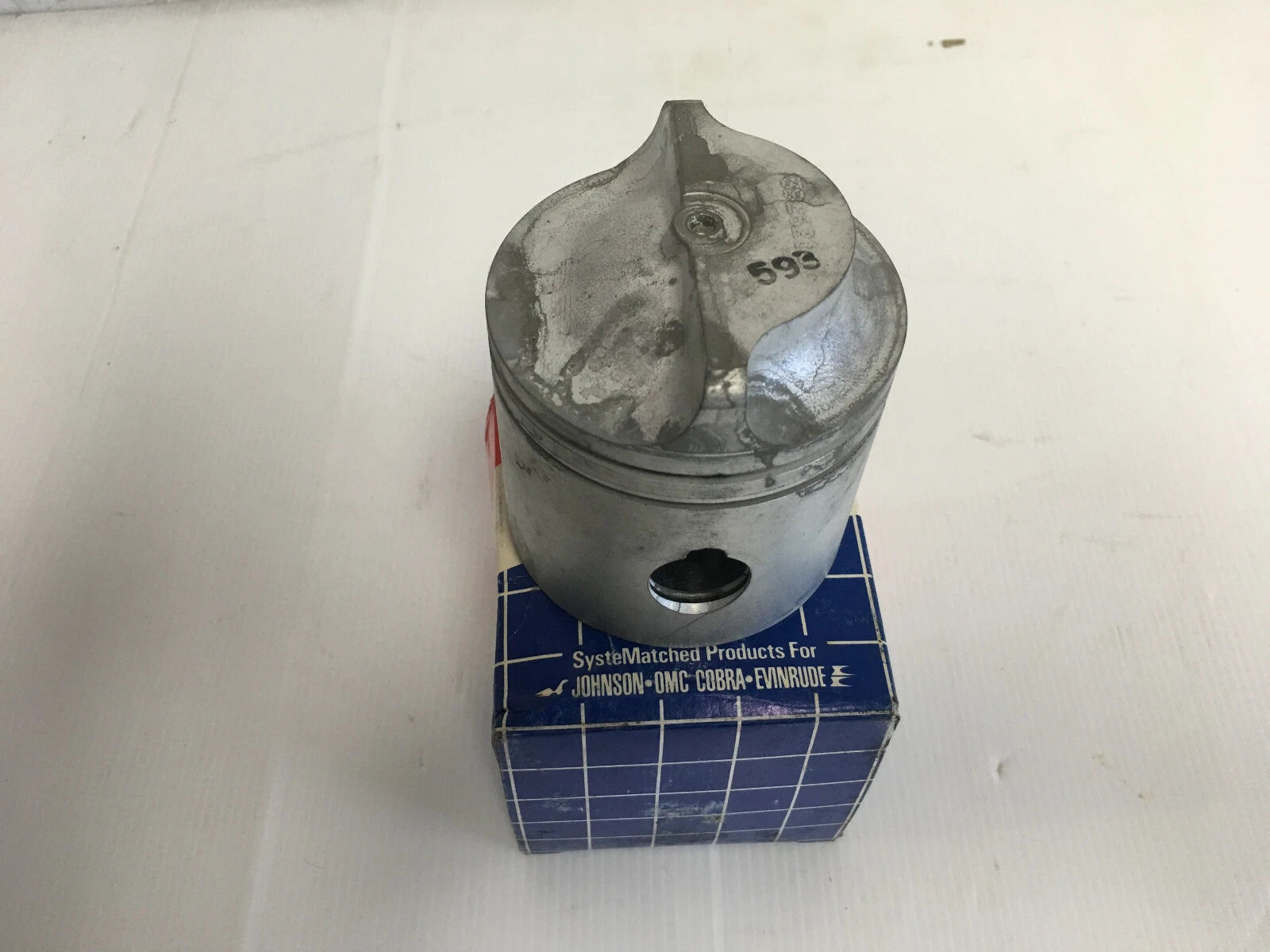 Piston for Johnson Evinrude 20-35HP (1982–2005) 392621