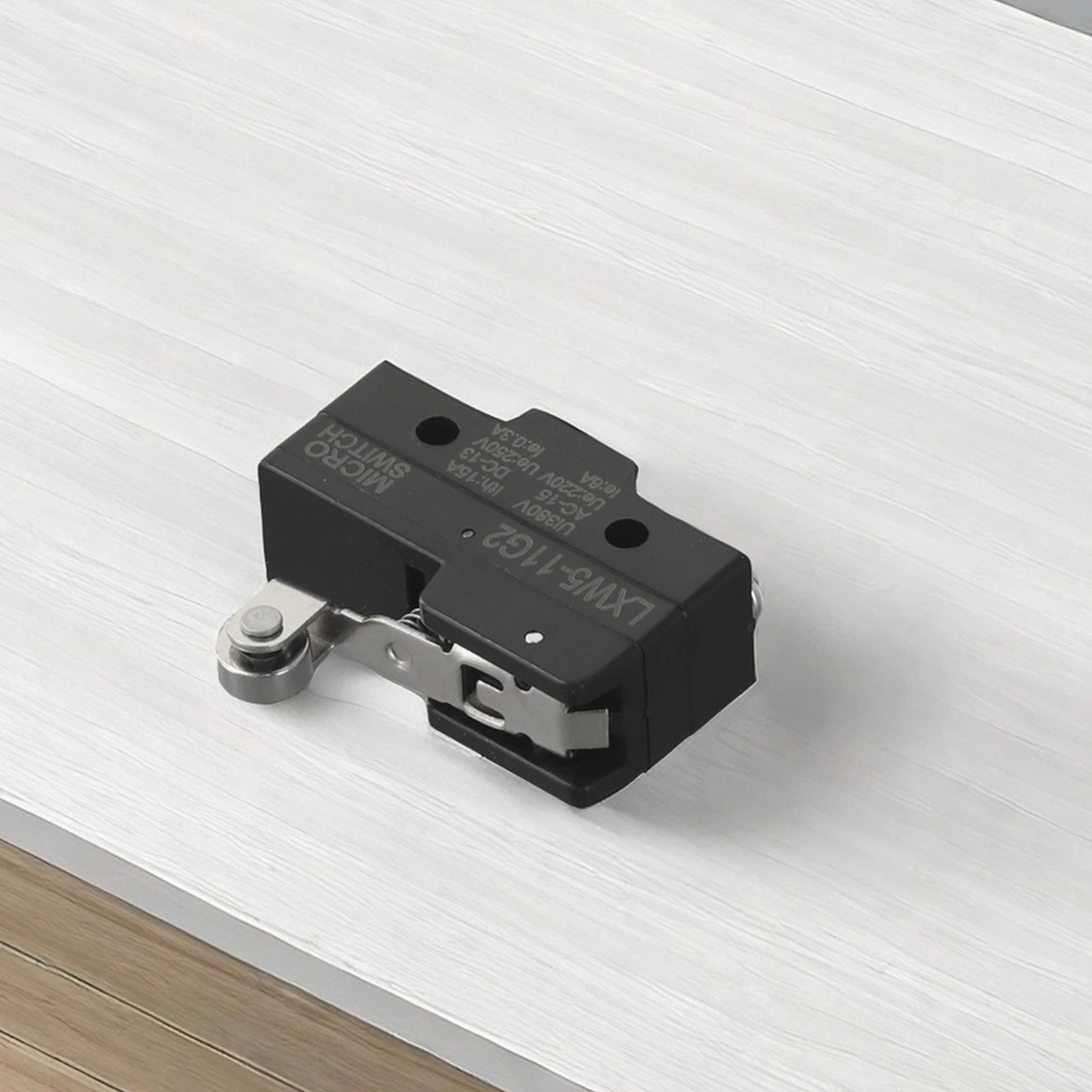Limit Switch for Industry Roller Hinge Lever SPDT LXW5-11G2