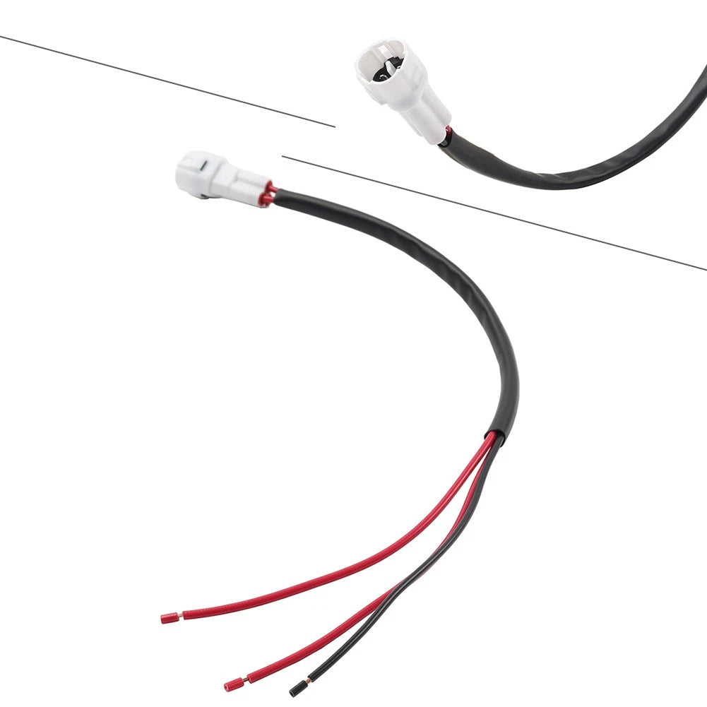 Auxiliary Power Outlet Connector Plug Cable for Yamaha Tenere 700 (2019–2023)