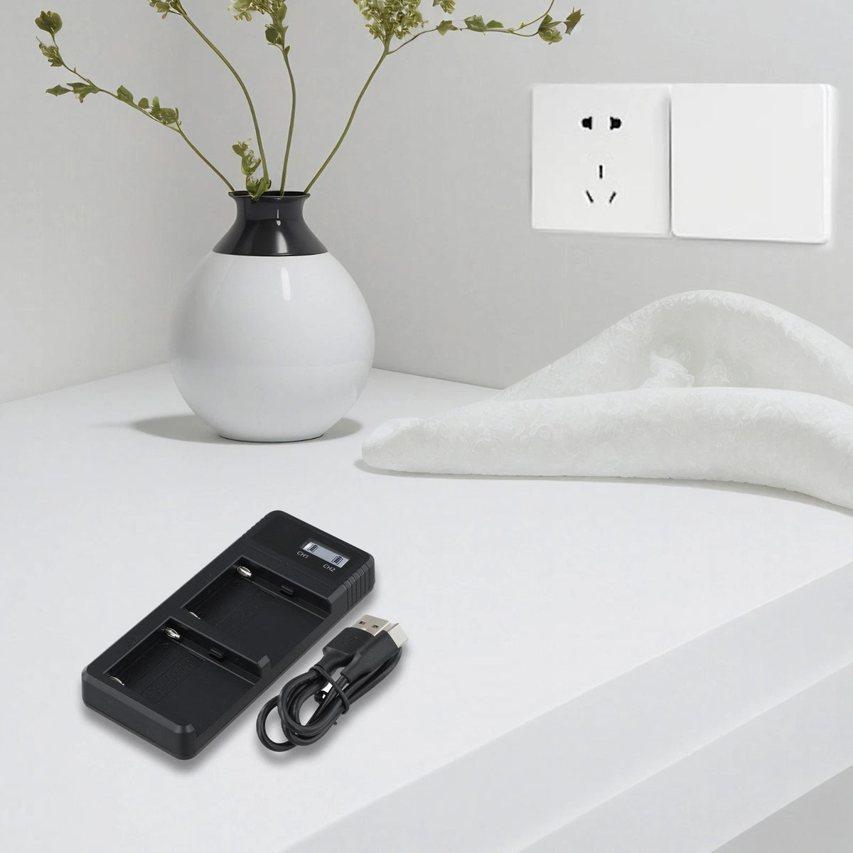 Lightweight Dual USB Charger for Sony NPF Batteries