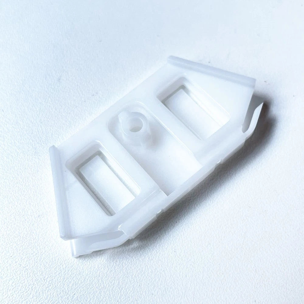 Front Door Window Glass Retainer 25687641 for Buick Park Avenue (1997–2005)