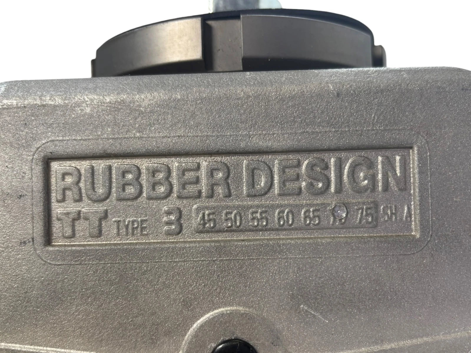 Rubber Design Heavy Duty TT3 Engine Isolator for