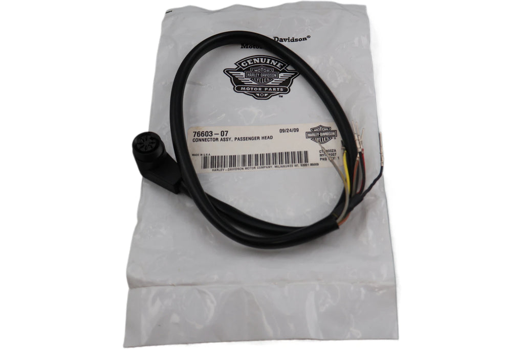 Passenger Headset Connector Assembly for Harley-Davidson (76603-07)