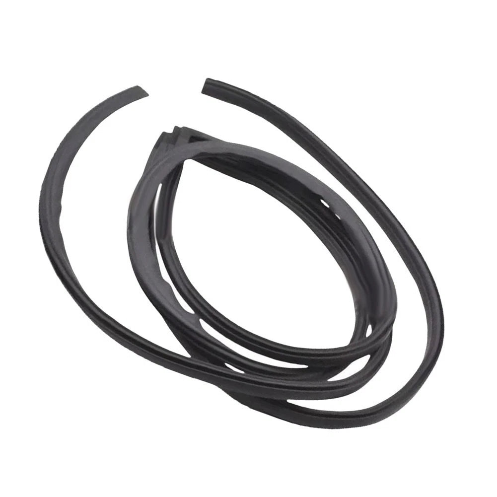 Windshield Rear Upper Trim Seal Moulding for BMW E39 (1997–2003)
