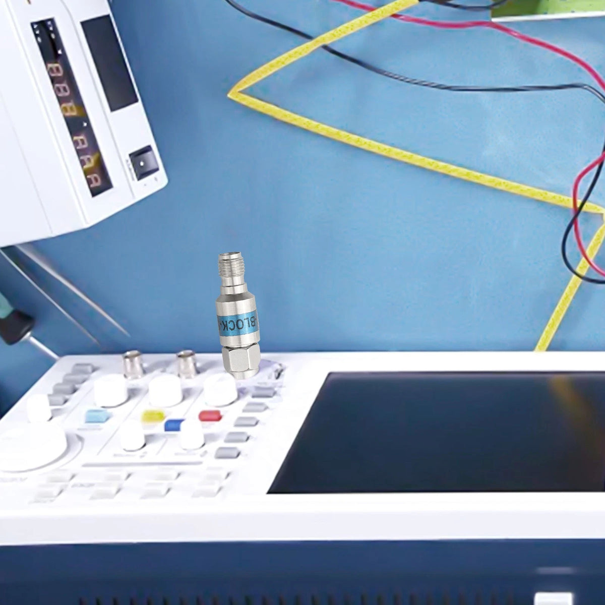 2W Ternary Alloy Straightener for DC Signal Blocking