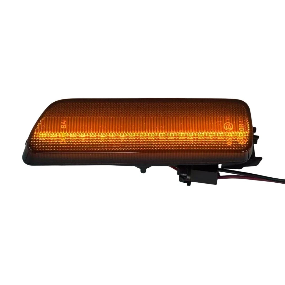2X Smoke Amber LED Side Marker Lamps for VW Golf Jetta R32 MK4 Cabrio (1999–2006)