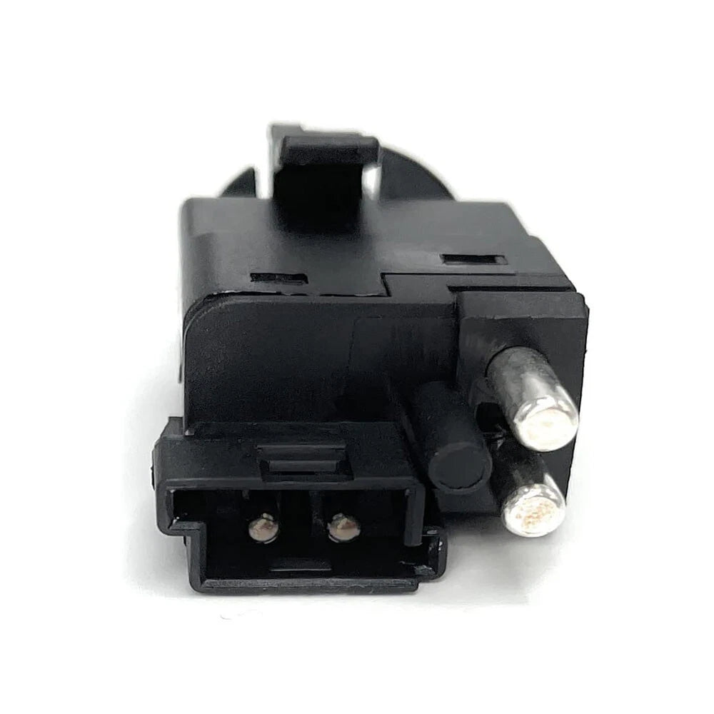 Stop Light Brake Switch 0015450109 for Mercedes-Benz CL500 CLK320 E300 E420 190E