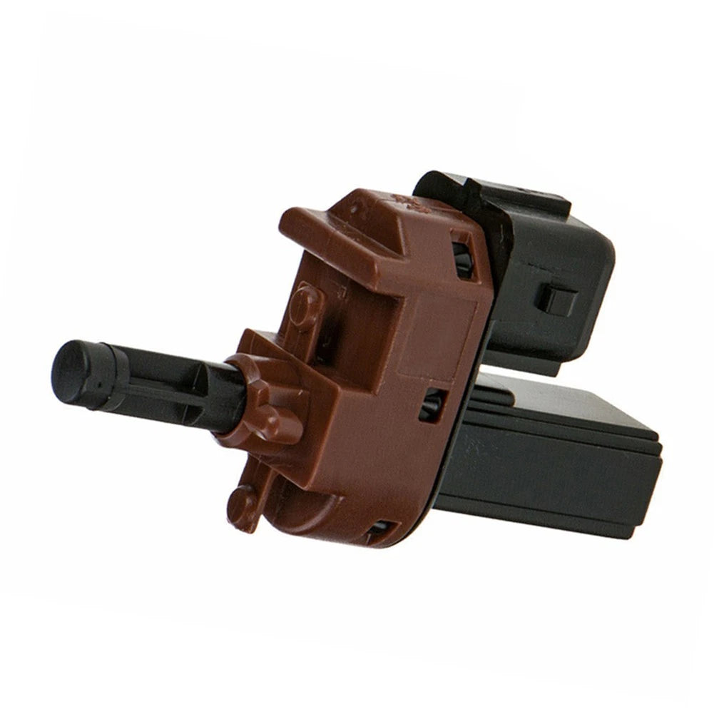 Clutch Pedal Switch for Mazda 6, MX5, Miata, RX8 (2003–2012)