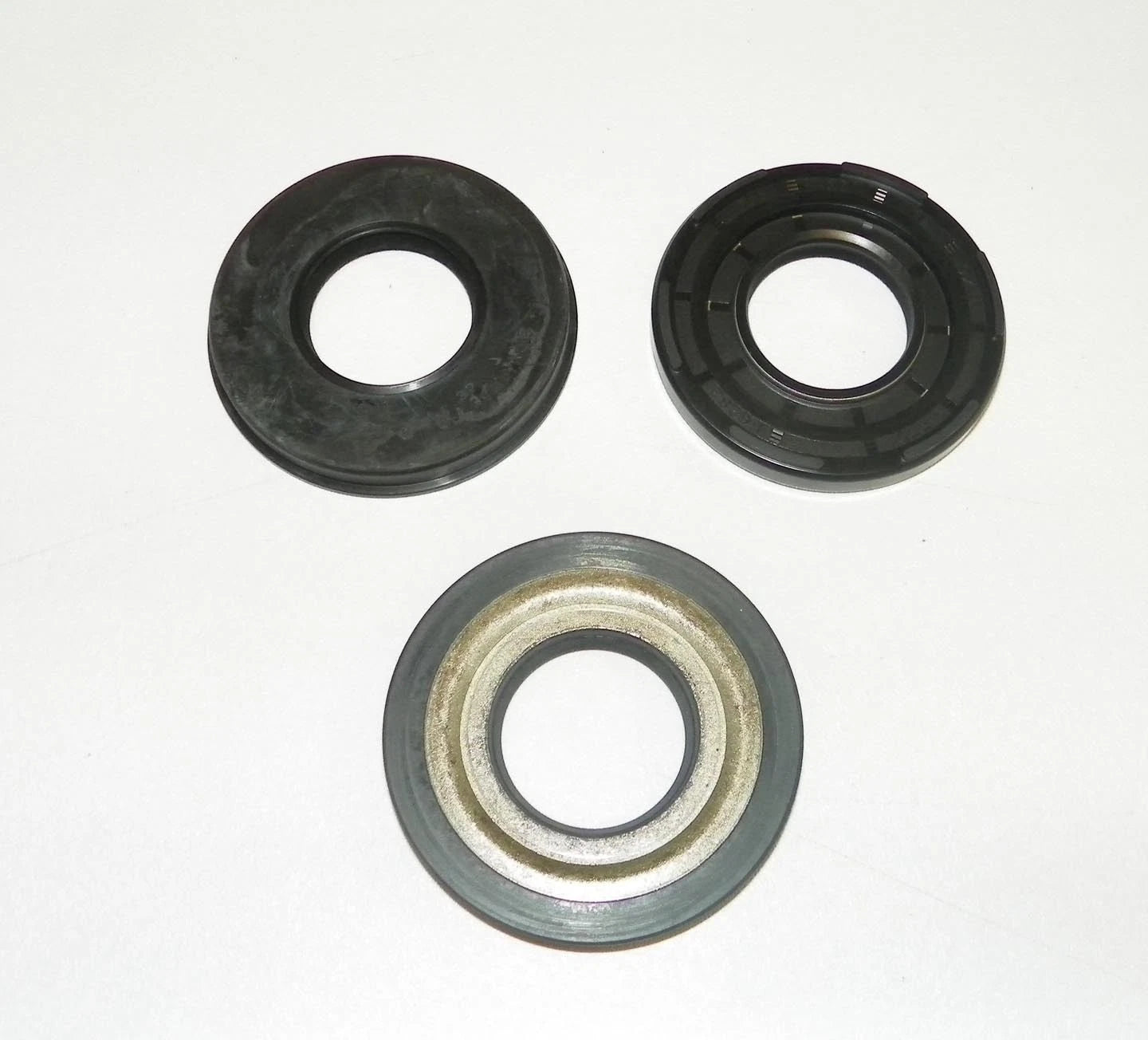 Crankshaft Oil Seal Kit for WSM Tiger Shark 639 640 (PWC 009-909)