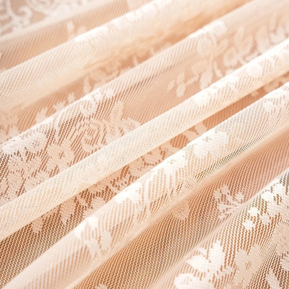 Set of 2 Elegant Lace Tablecloths Floral Pattern 135x100cm & 135x135cm
