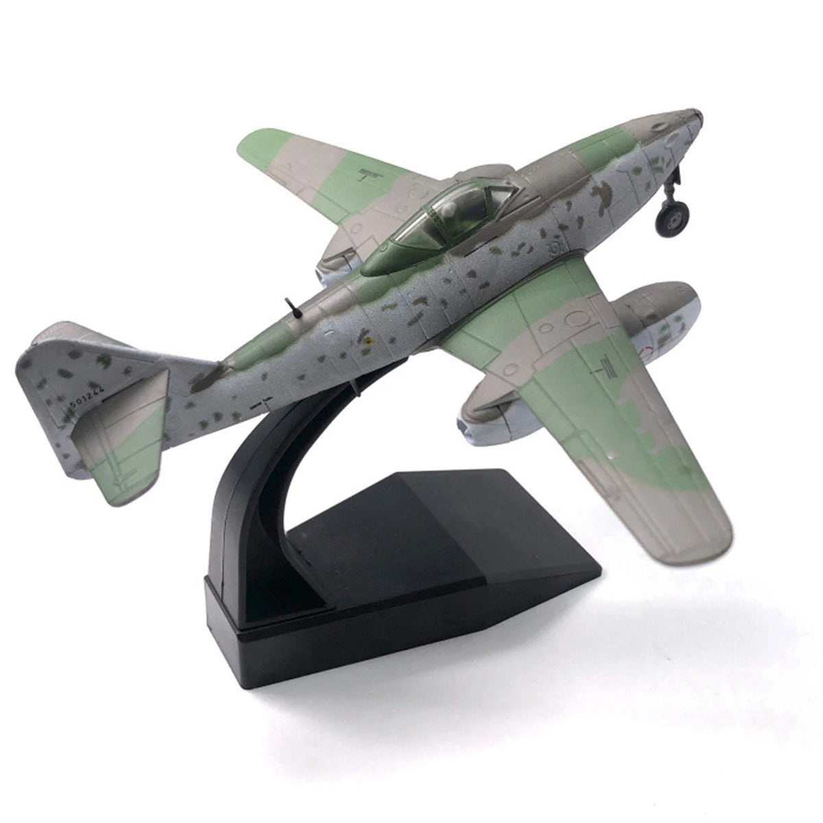 1/72 ME-262 Jet Fighter Model with Display Stand (WWII)