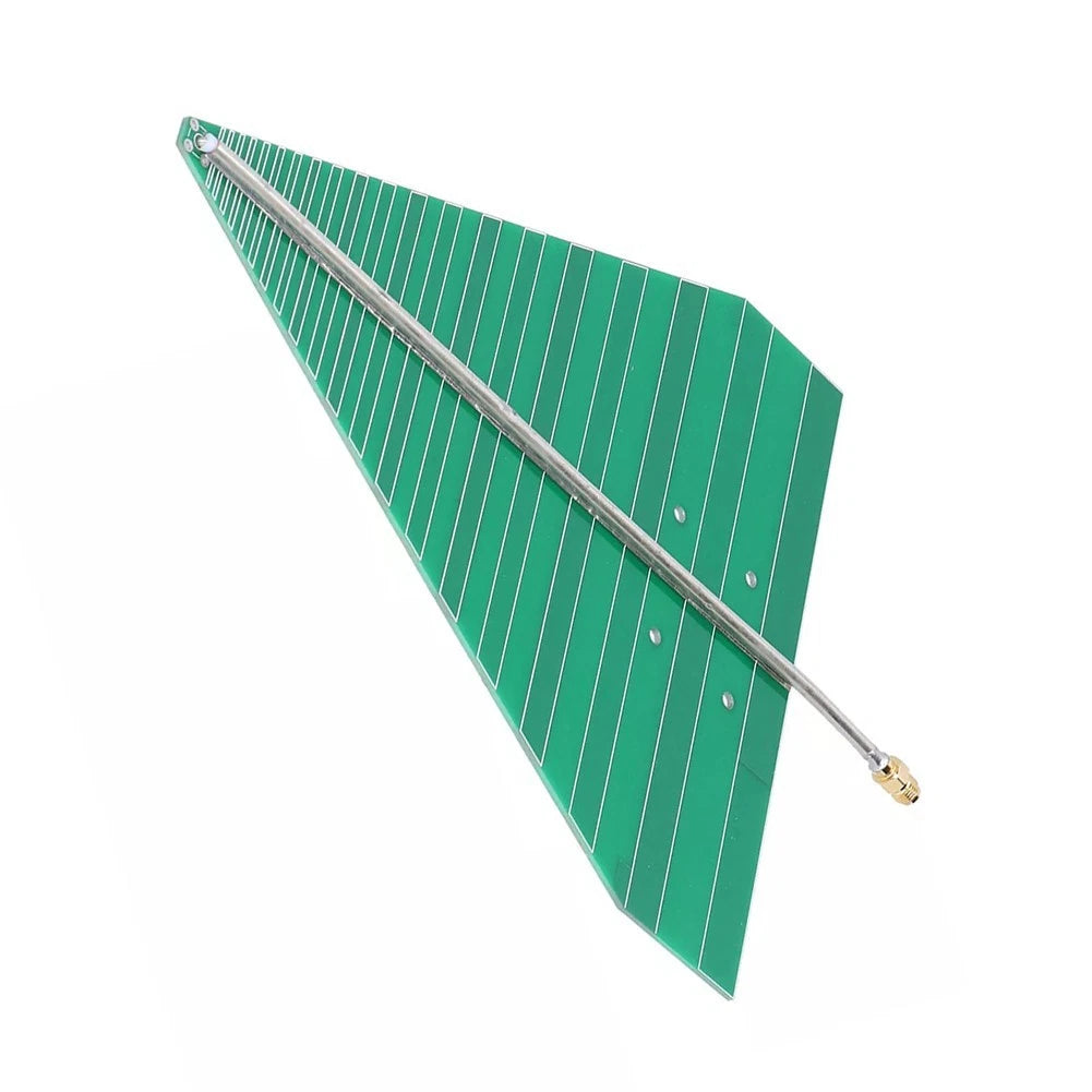 Sustainable Log Periodic PCB for UWB Use