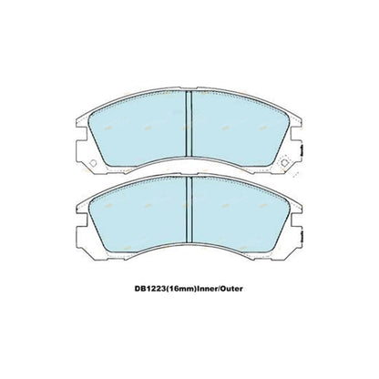 Set of 4 Bendix Front Disc Brake Pads for Mitsubishi Pajero (1991–2000)