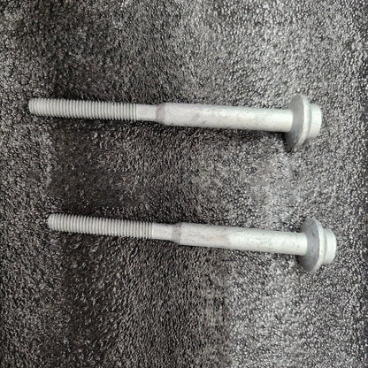 2 Injector Clamp Fixing Bolts for Skoda A6