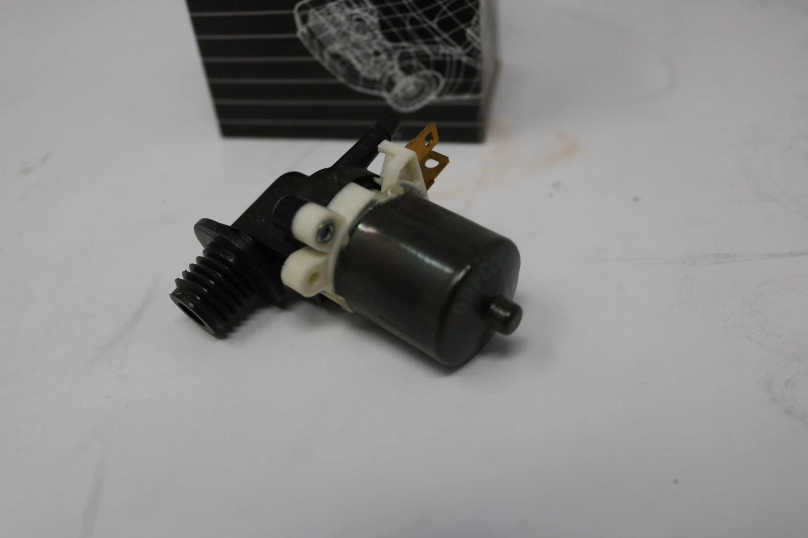 OEM Windshield Washer Pump for Dodge Viper RT/10 GTS (1992–1996) 4708071