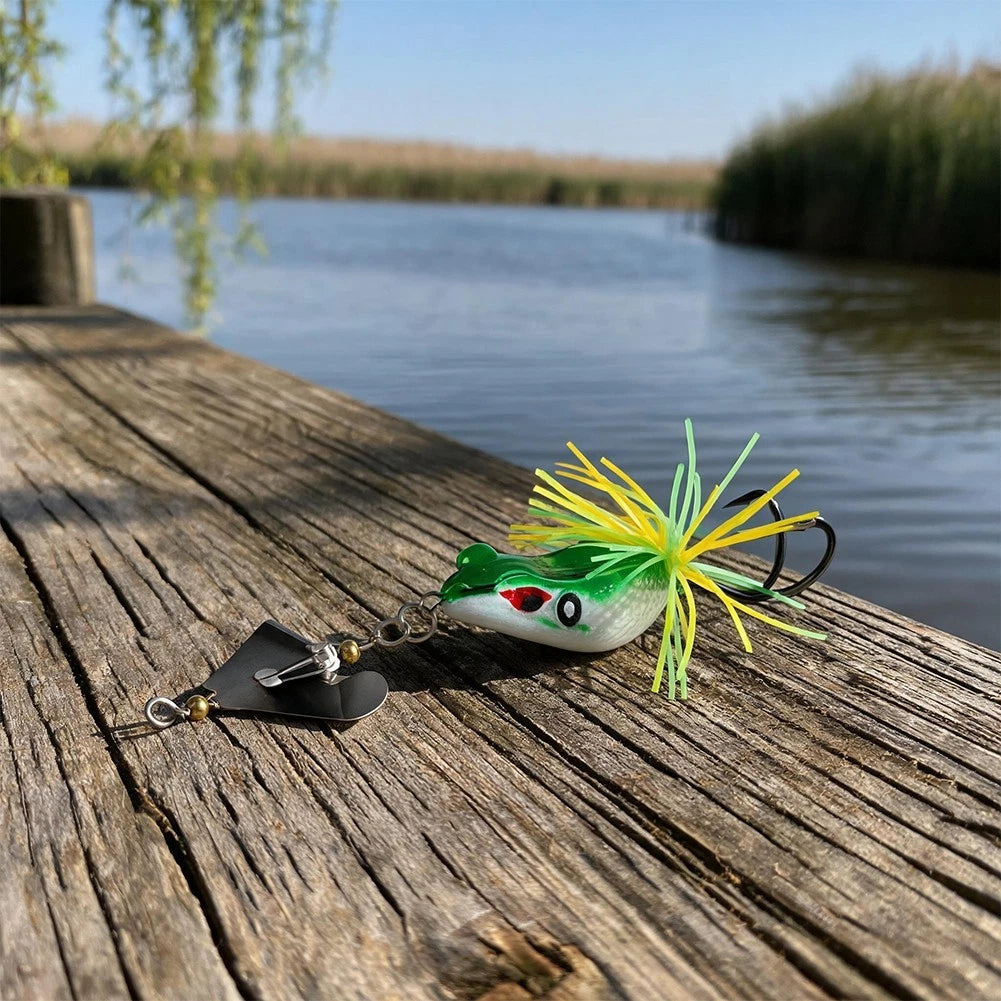 Fishing Lure Frog Shape with Rotating Sequins and Double Hook (1PC, 5PCS)