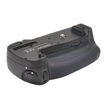 Vertical Battery Grip for Nikon D750 (2014–2017)