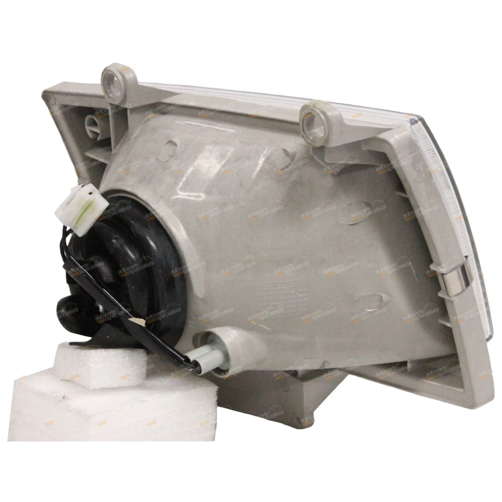 LH Clear Headlight for Mazda Bravo B2500 B2600 (2002–2006)