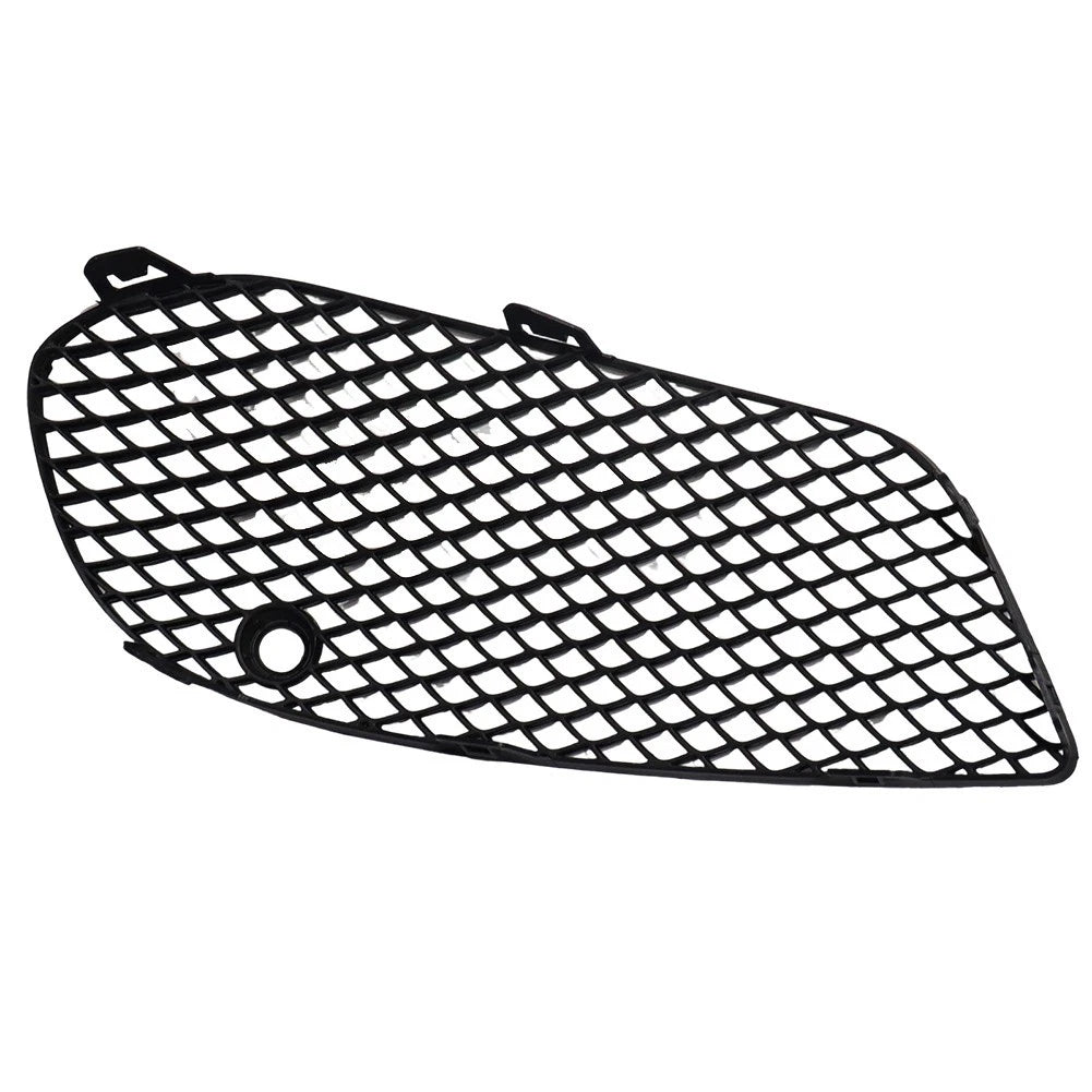Right Side Front Bumper Fog Light Mesh Grille for Mercedes W205 (2015–2018)