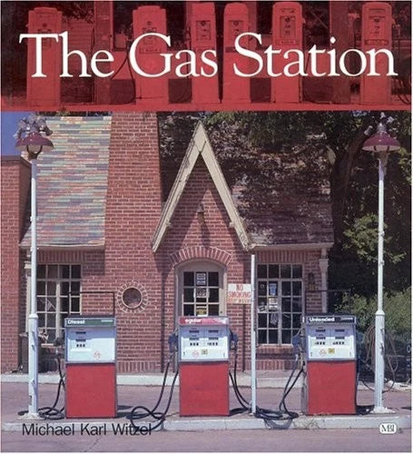 Gas Station and Pump Set for