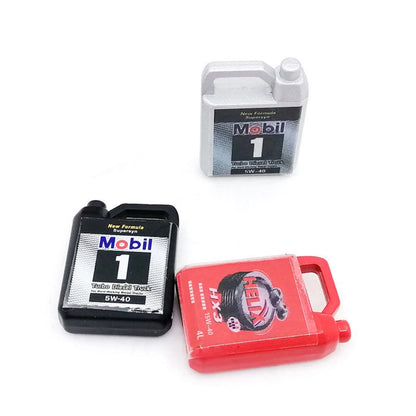 Miniature Oil Bottle for 1/10 Scale RC Car (Black/Red/Silver)
