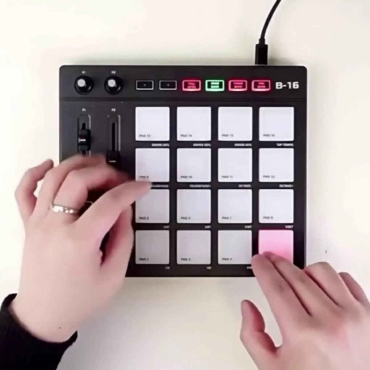 MIDI Pad Controller with 16 RGB Illuminated Beat Pads for Music Production