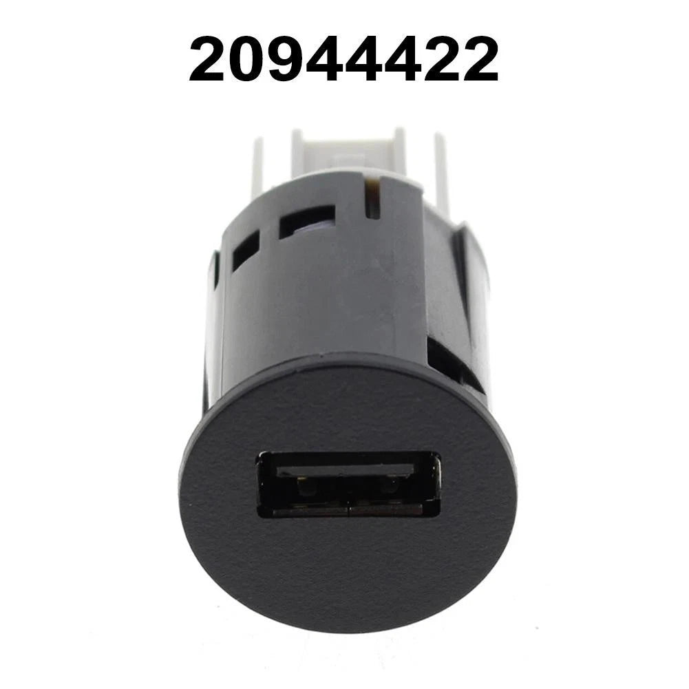 USB Port Socket for Chevrolet Silverado 1500/2500/3500 HD (2014–2023)
