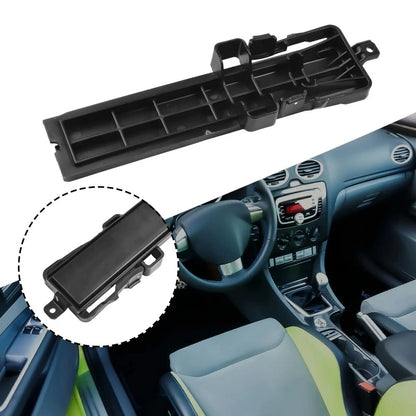 Air Conditioning Filter Cover for Ford Focus (2012–2018) / Escape (2013–2021)