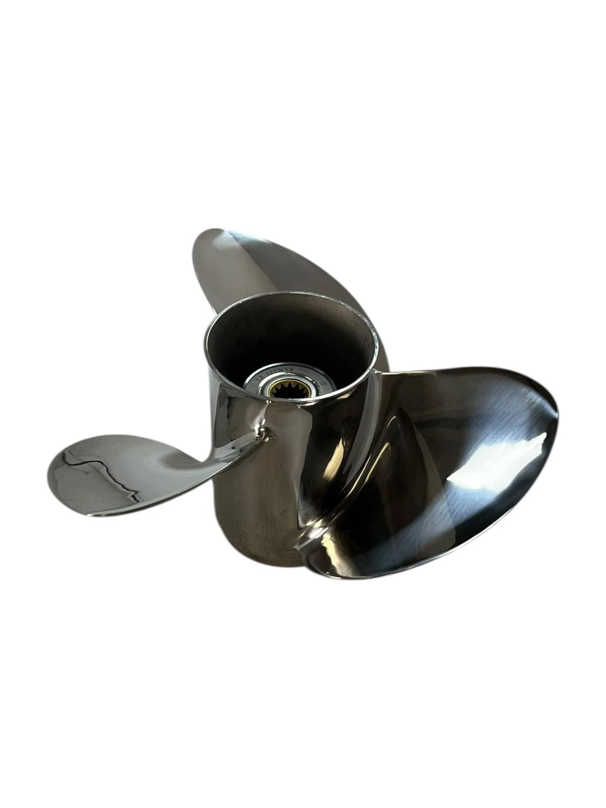 3 x 13 1/2 x 15 RH Propeller for Evinrude Johnson (OEM 763950)