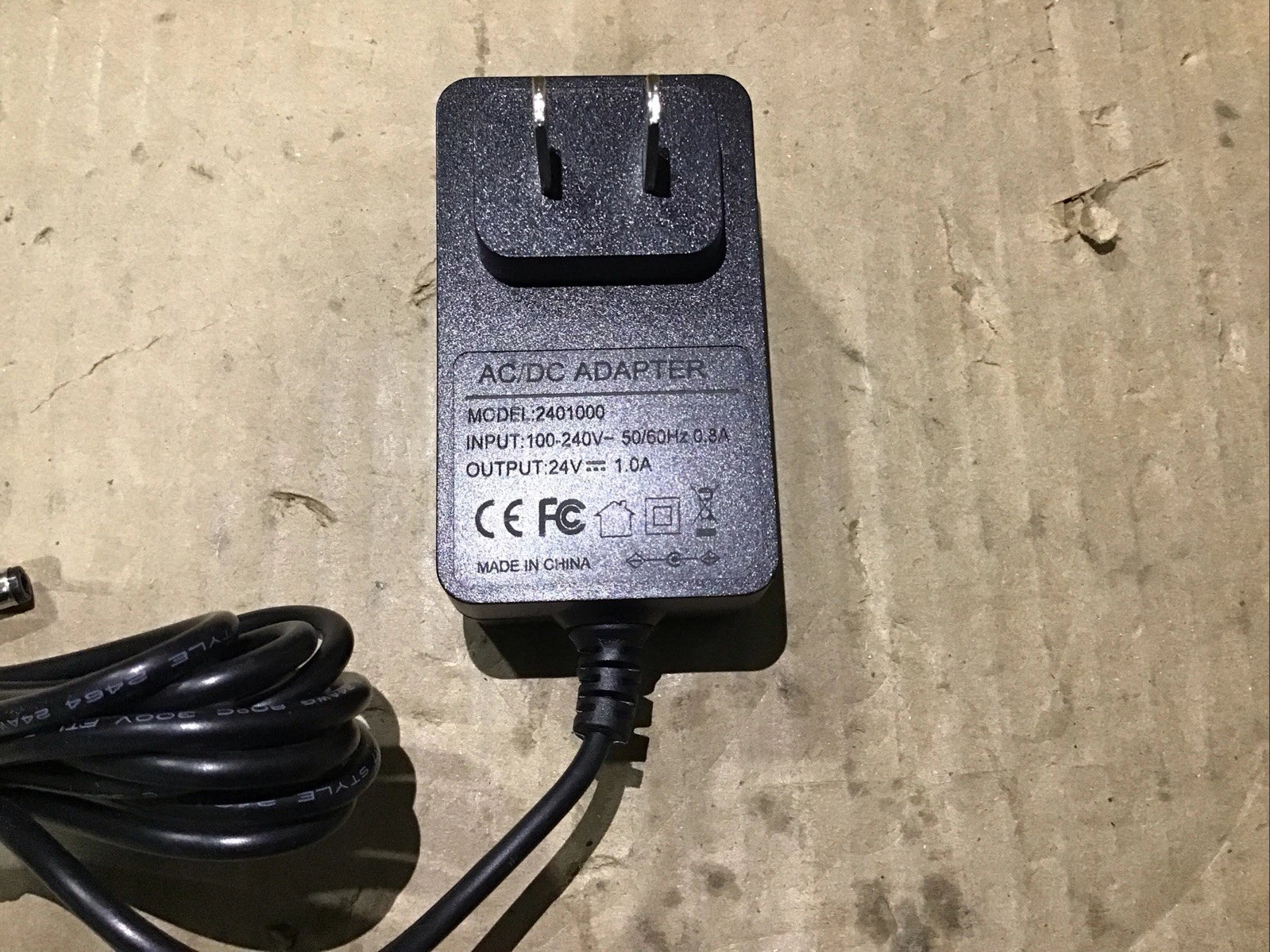 AC/DC Adapter for Unknown Model (2401000, 100-240V, 50/60Hz)