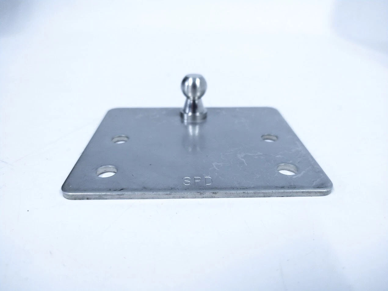 Flat Mounting Bracket with Ball Stud for SPD 1886
