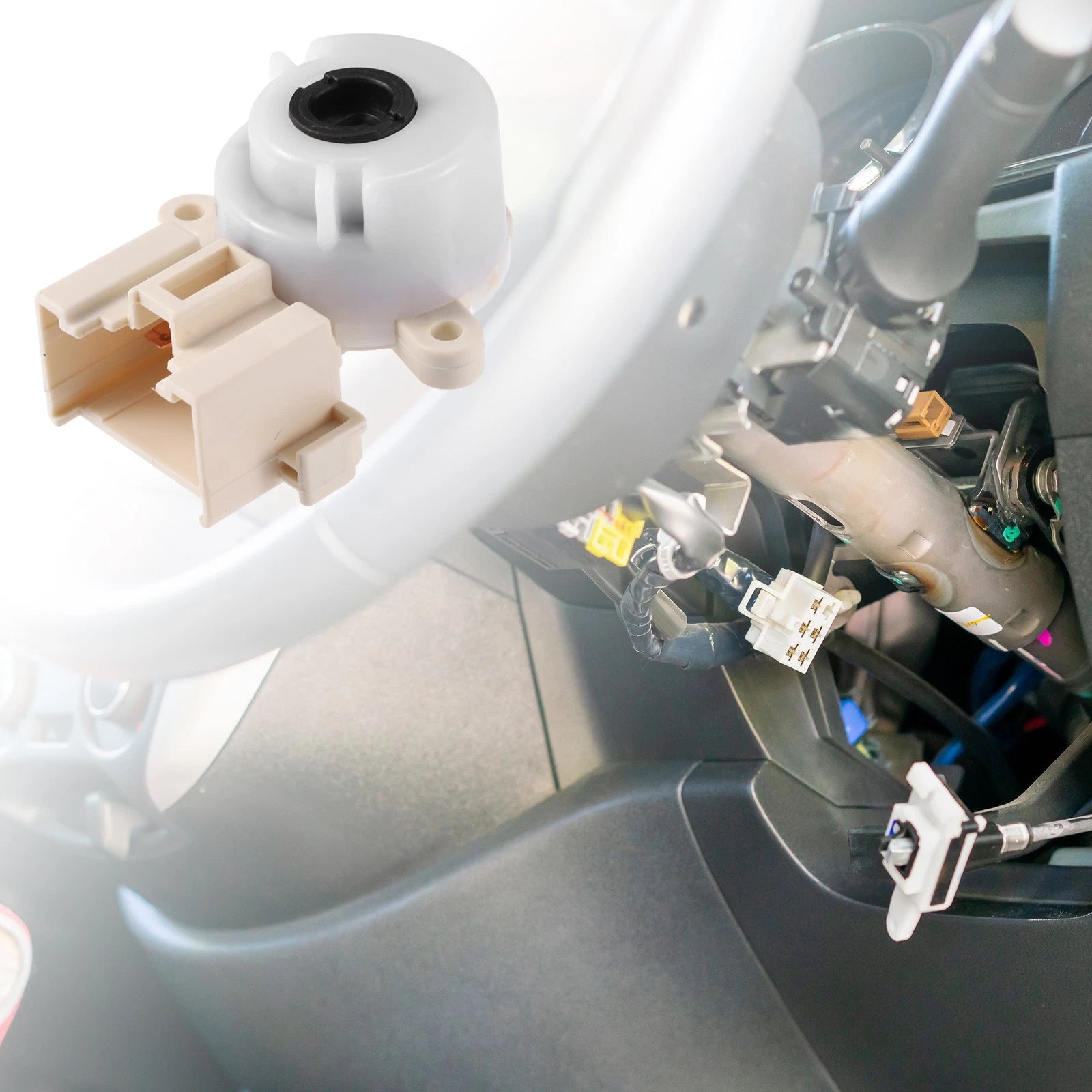 Ignition Starter Switch with Key for Toyota Camry (2002–2006)