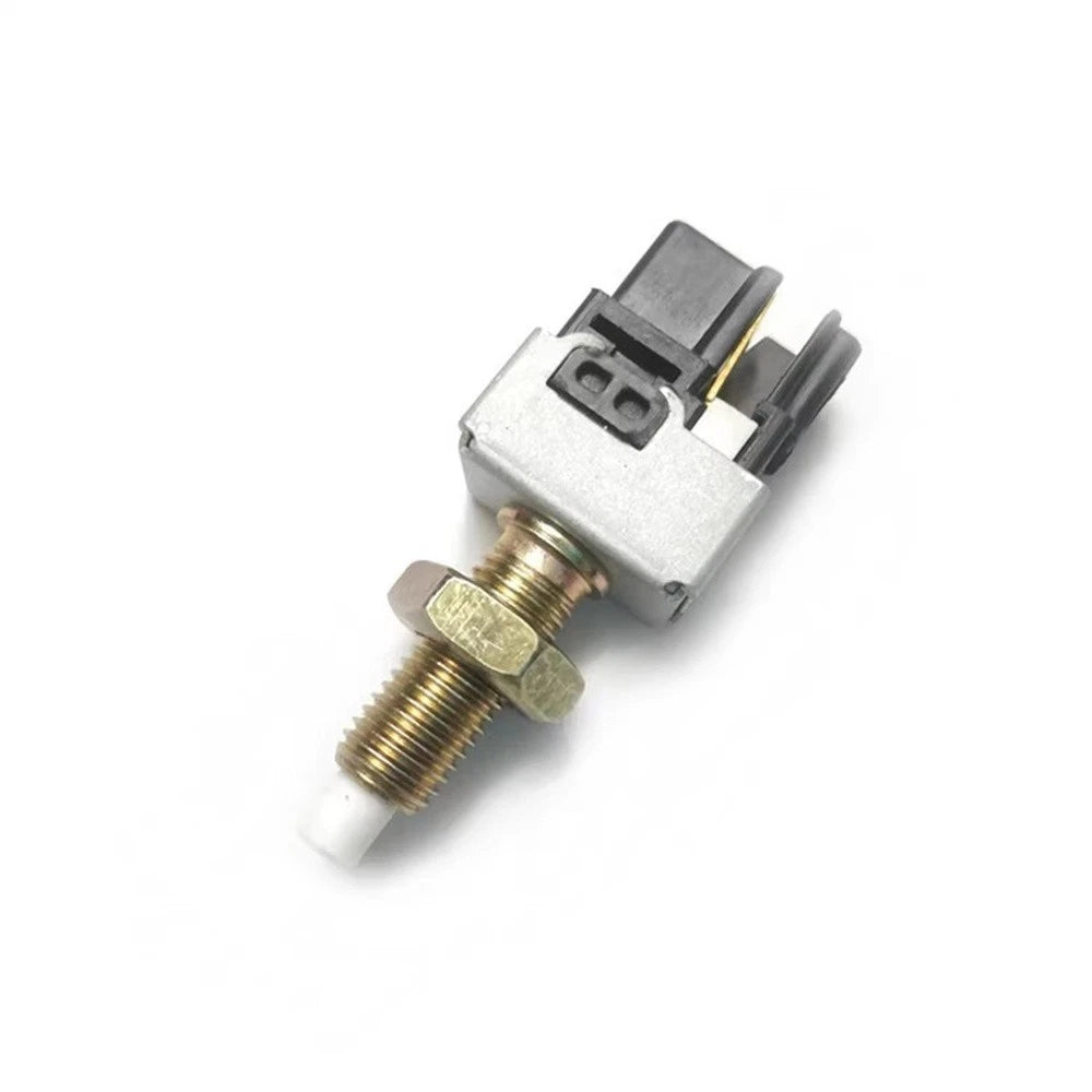 Brake Stop Light Switch UH71-66-490 for Mazda Mitsubishi Toyota Kia (–)