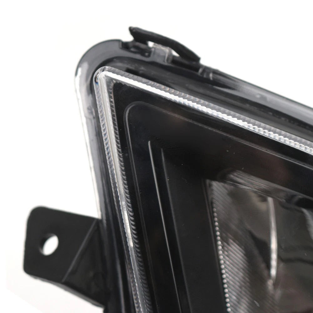 Left Front Bumper Fog Lamp for Jetta MK6 (2015–2018) 12V Halogen