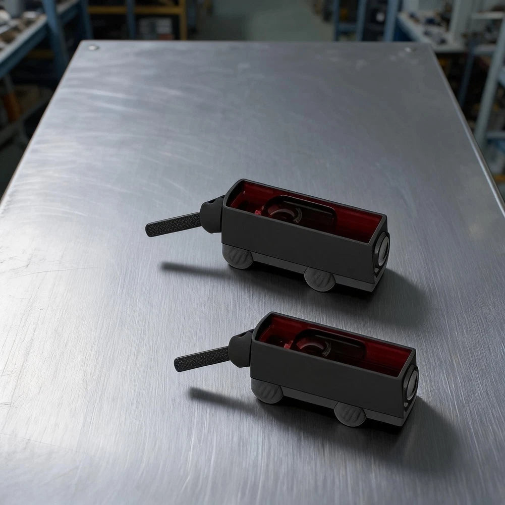 Compact Through Beam Photoelectric Sensor for Automotive Applications